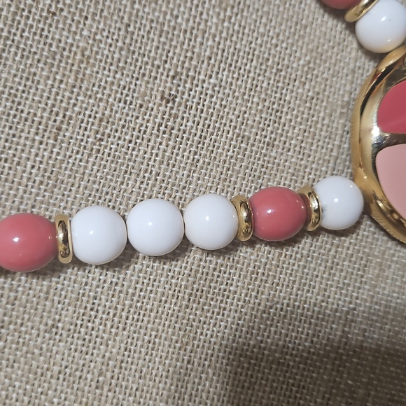 Vintage Napier Salmon, Coral & Beige Enamel necklace
